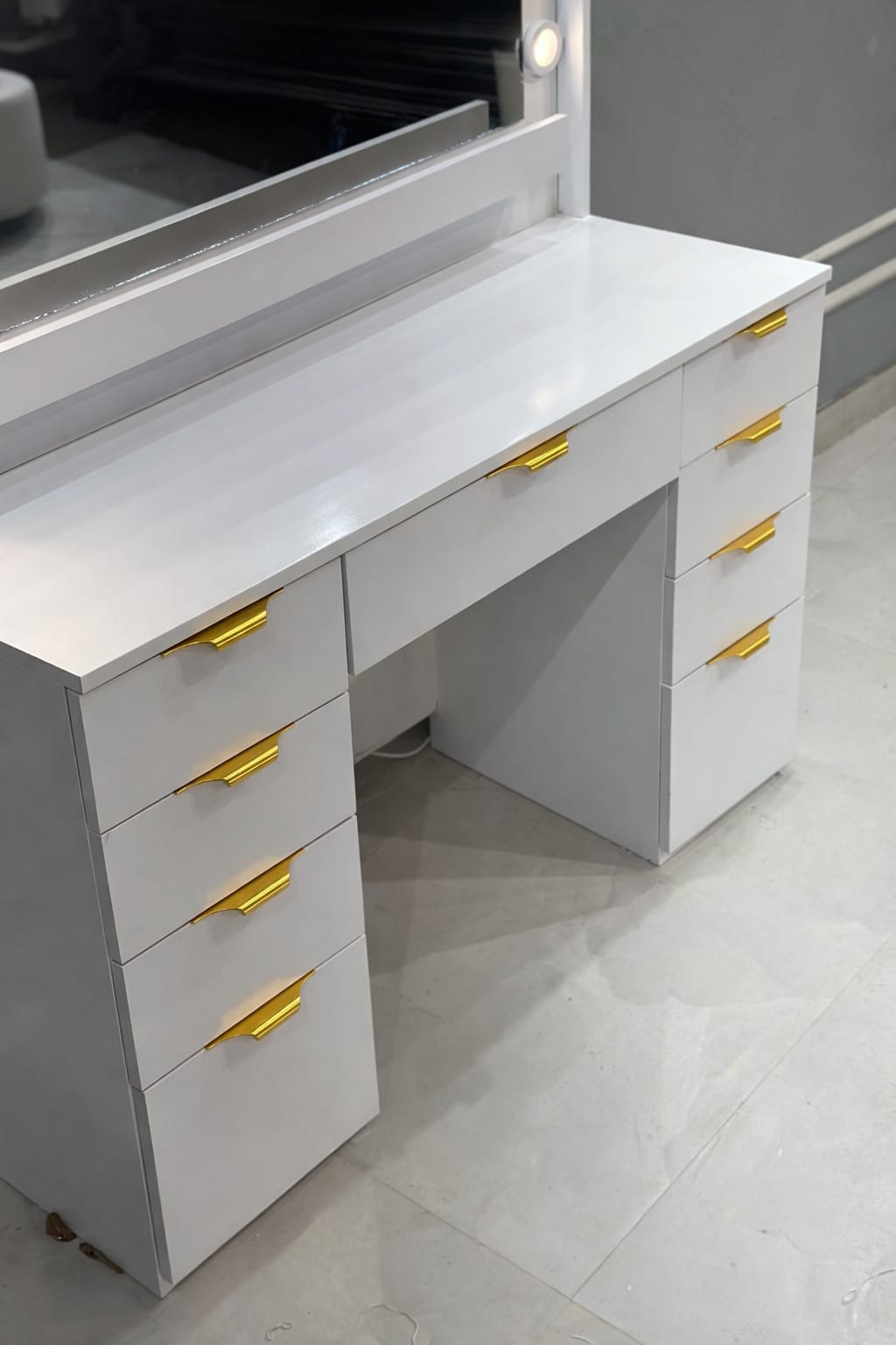 Vanity Table with Lighted Mirror, 9 Drawers, Built-In Power Outlet, and Spacious Storage OUCH CART