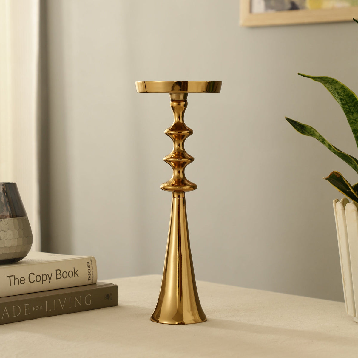 Altar Flame Candle Gold holder M.M.I. OVERSEAS