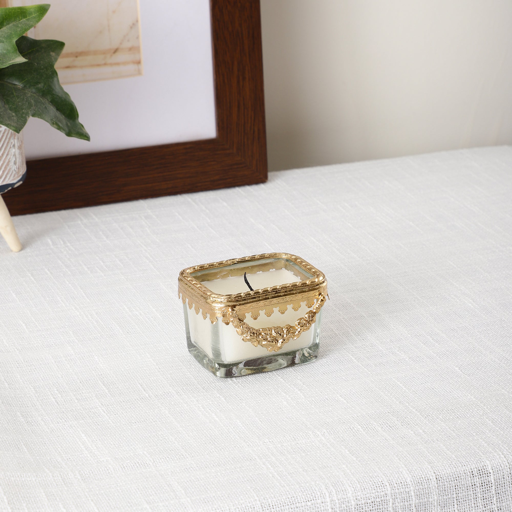 Snowy Whisper White Scented Candle Glass Jar With Golden Ring M.M.I. OVERSEAS