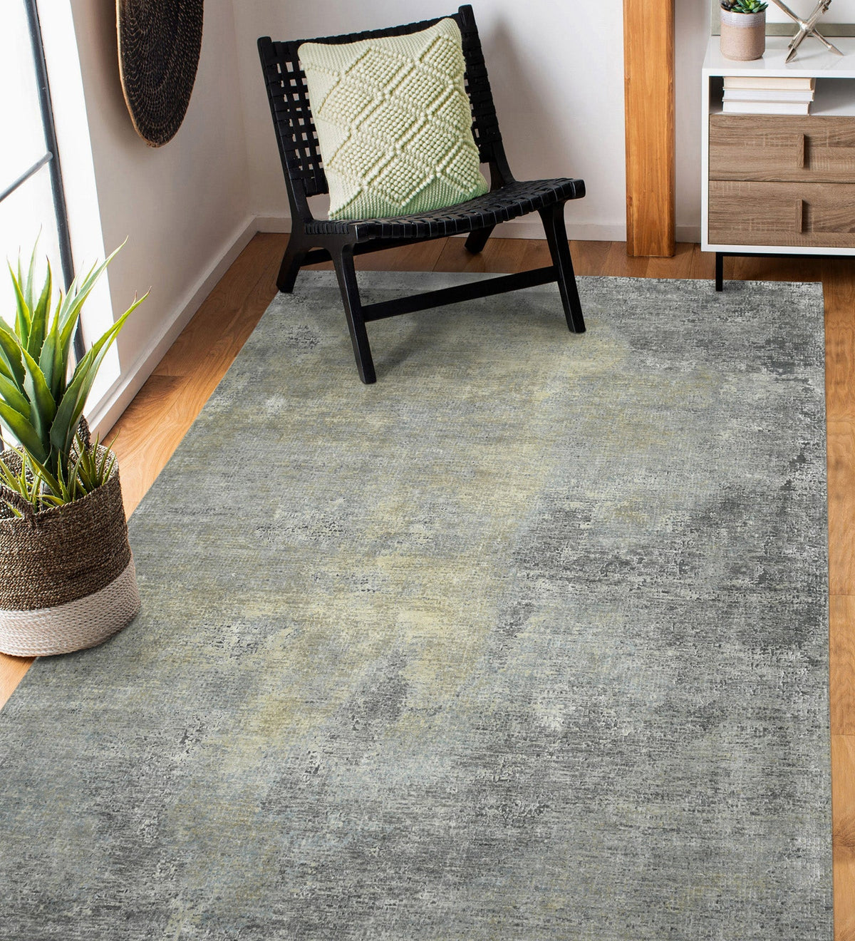 Emerald Modern Pattern Hand Knotted Rectangle Anti-Skid Designer Carpet, Prayer Rug For Office Cabins, Small Living Spaces - 2'X3' Saraswati Global