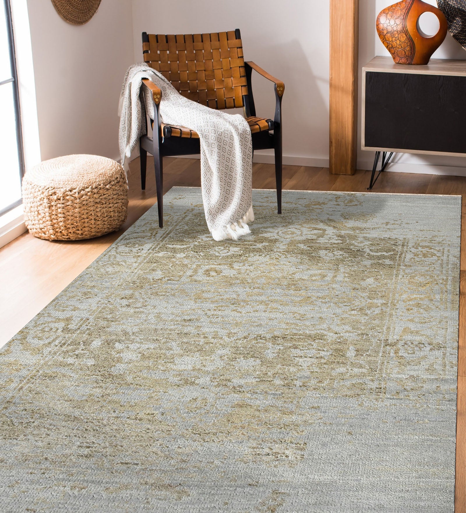 Dazzle Transitional Pattern Hand Knotted Rectangle Anti-Skid Designer Carpet, Prayer Rug For Office Cabins, Small Living Spaces - 2'X3'