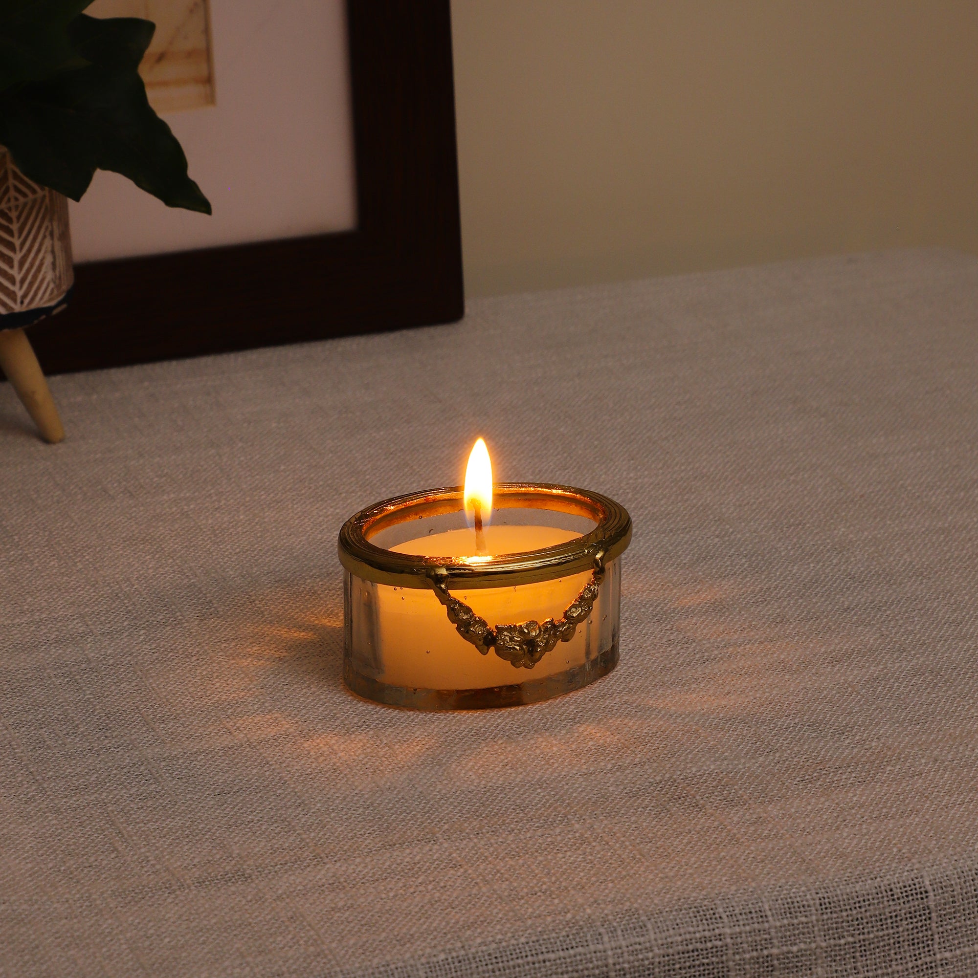 snowy whisper white scented candle jar with Golden Ring M.M.I. OVERSEAS