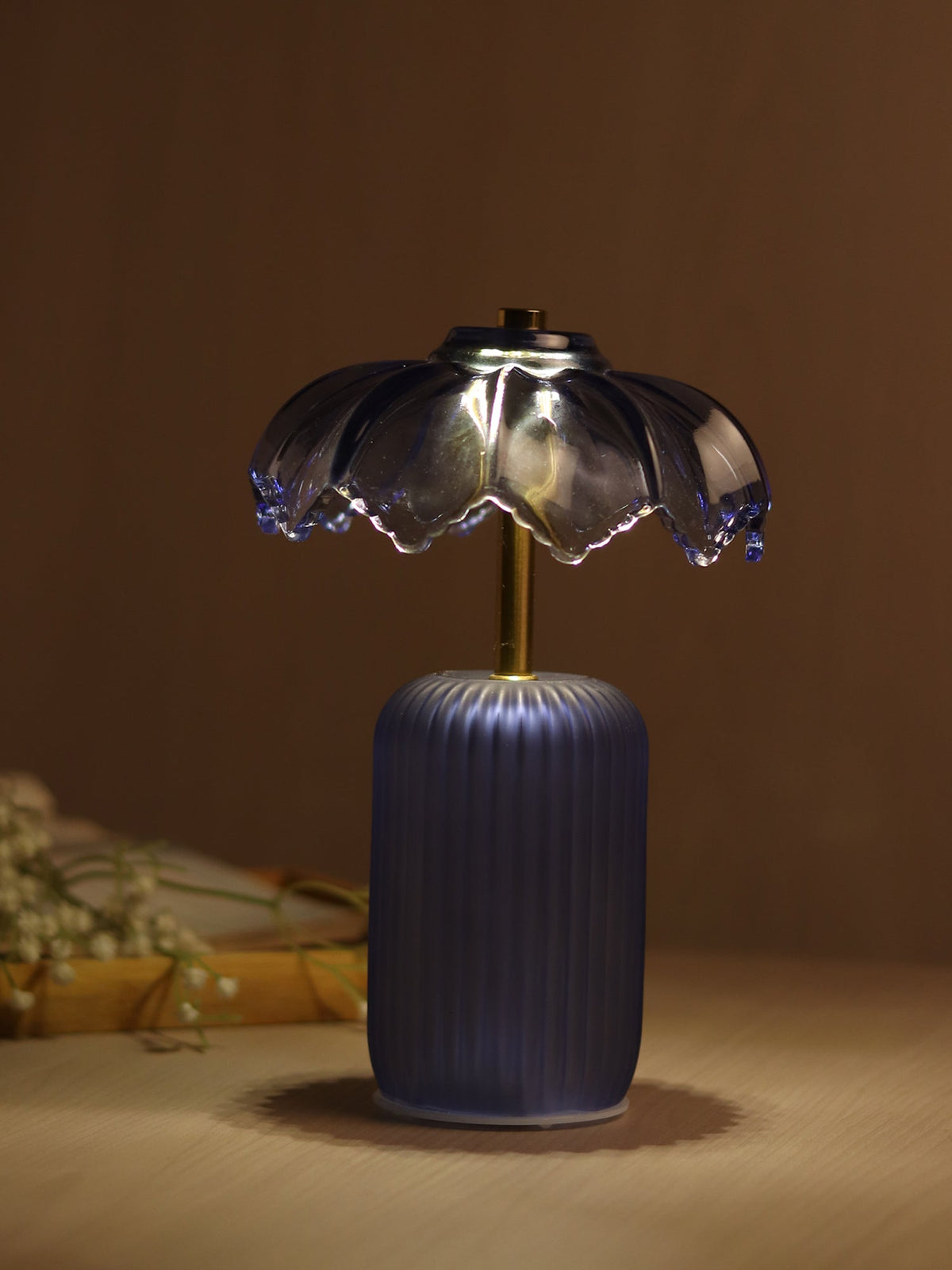 Novelle Crystelle Glass Lamp Ouch Cart