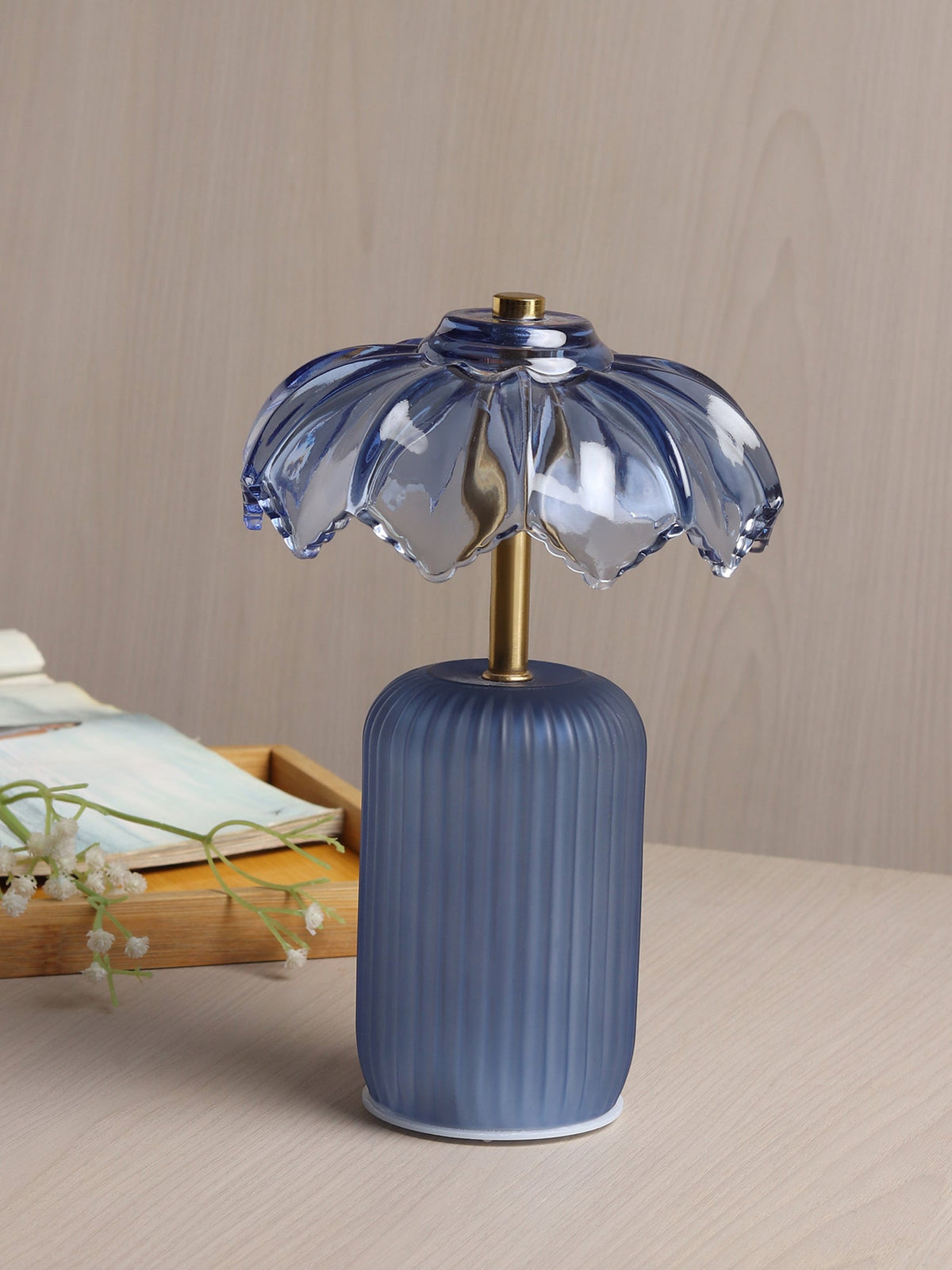 Novelle Crystelle Glass Lamp Ouch Cart