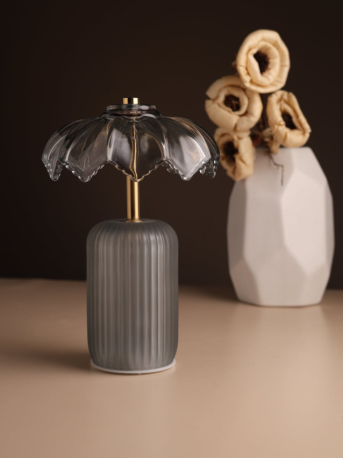 Novelle Crystelle Glass Lamp Ouch Cart