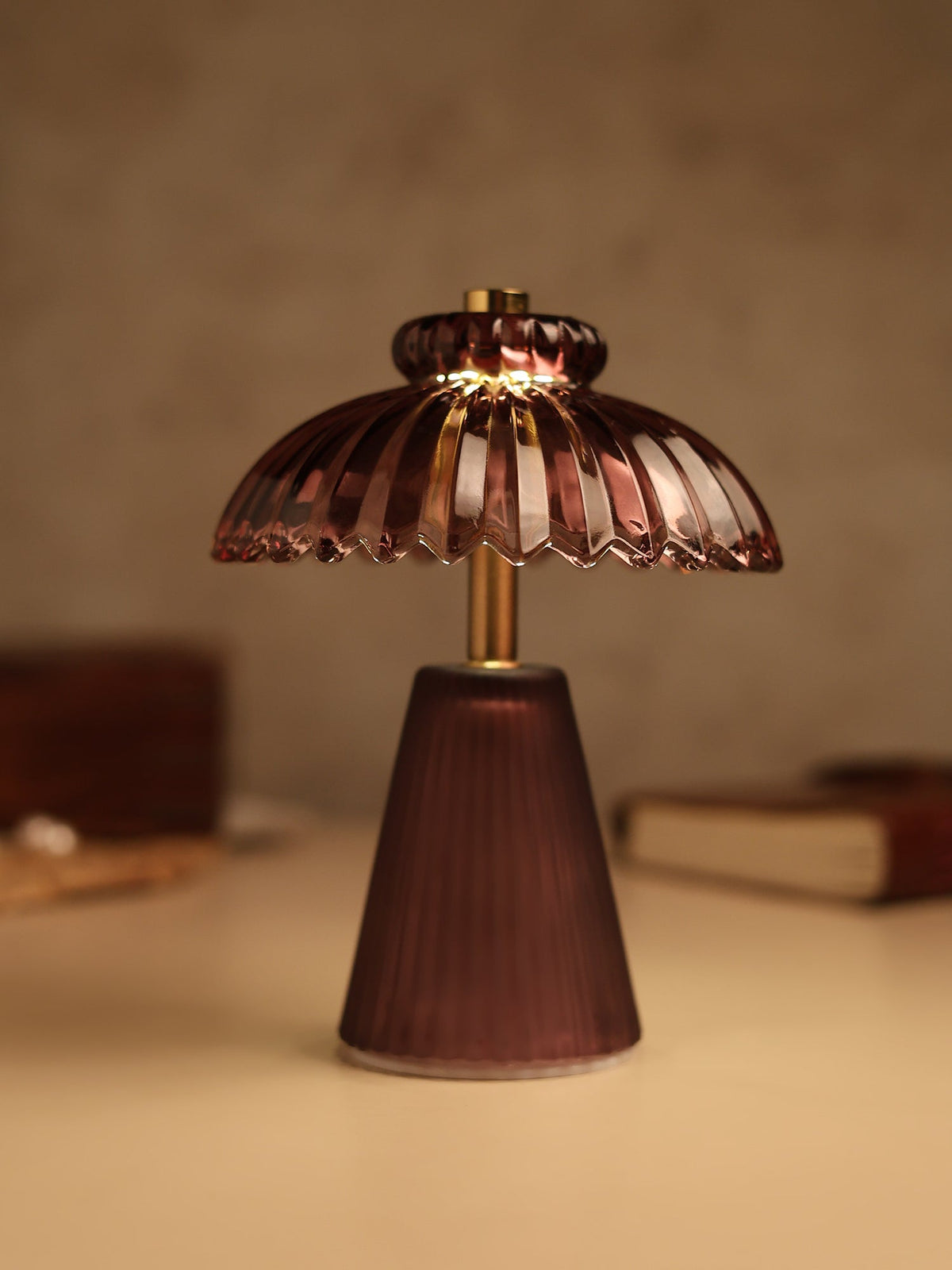Cressa Crystelle Glass Lamp Ouch Cart
