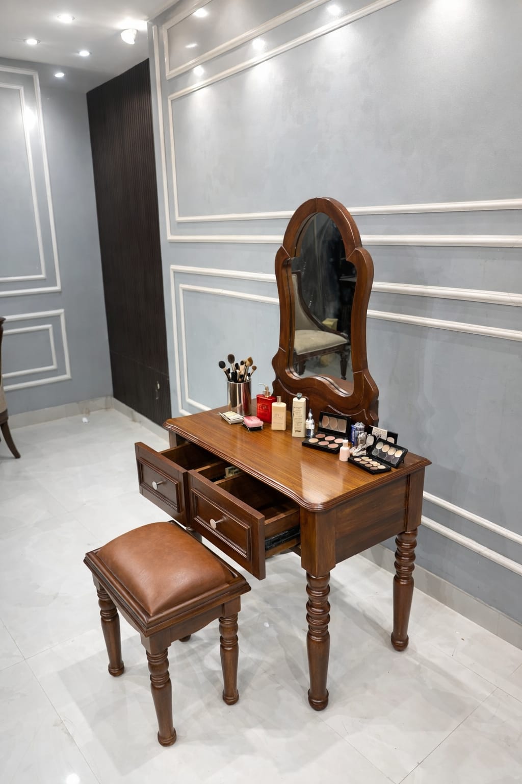 Vintage Mahogany Makeup Vanity Set with Petal Mirror & Stool