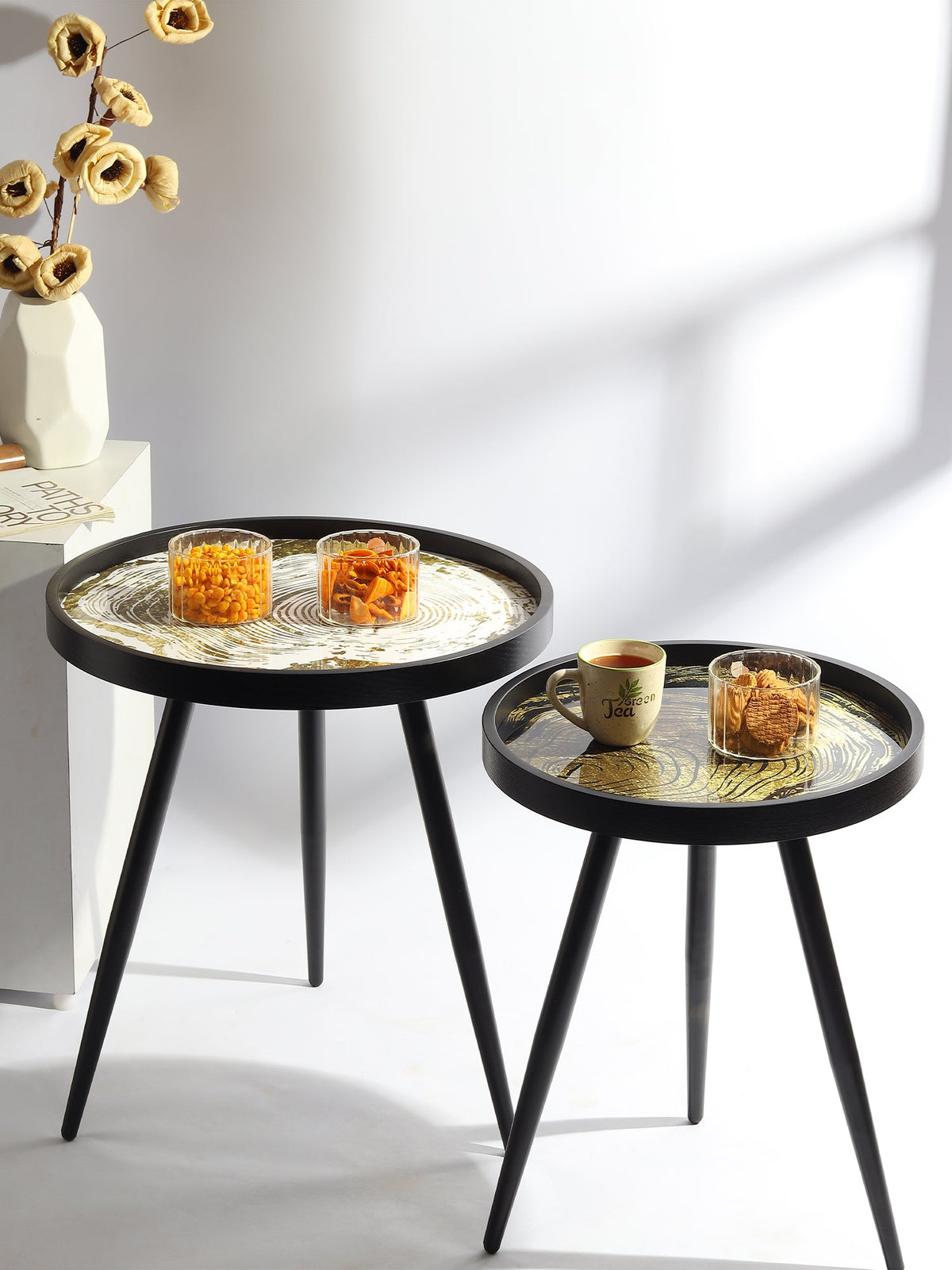 Oakveil Black Table Set of 2 M.M.I. OVERSEAS