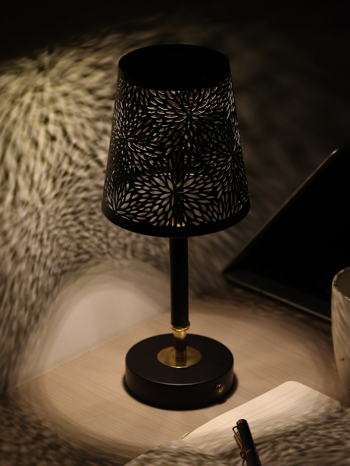 Veyra Table Lamp - OUCHCART