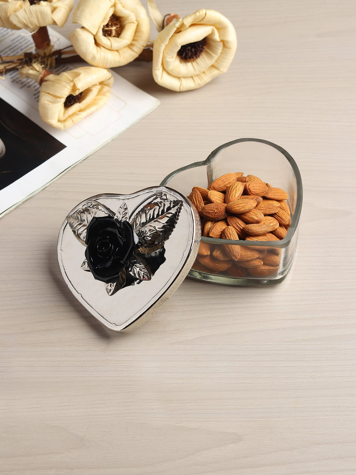 Petal Eclat Heart Box Ouch Cart