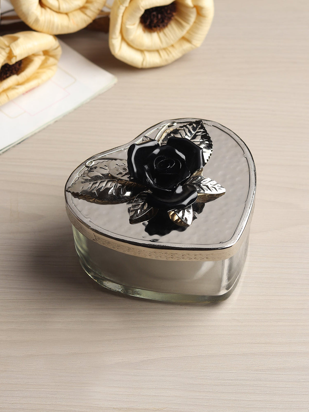 Petal Eclat Heart Box Ouch Cart