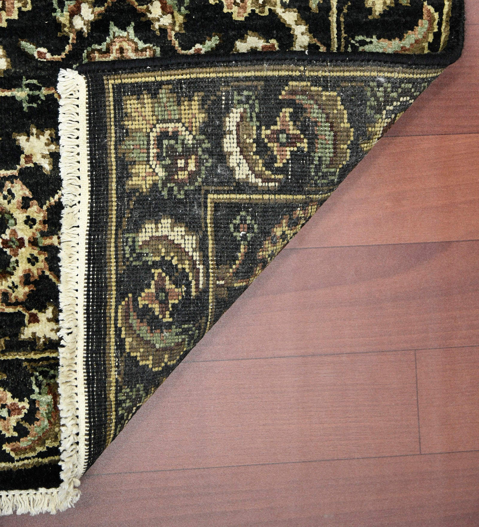 Luxor Classic Pattern Hand Knotted Rectangle Anti-Skid Designer Carpet, Prayer Rug For Office Cabins, Small Living Spaces - 4'X6'