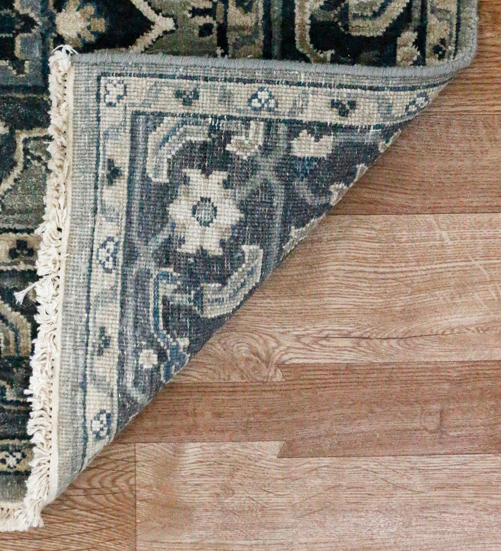 Heritage Traditional Pattern Hand Knotted Rectangle Anti-Skid Designer Carpet, Prayer Rug For Office Cabins, Small Living Spaces - 4'X6'
