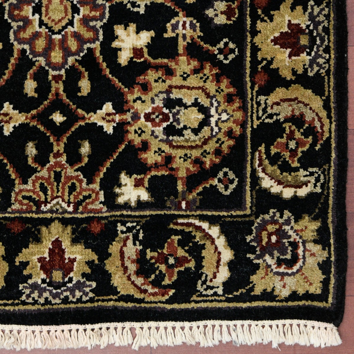 Luxor Classic Pattern Hand Knotted Rectangle Anti-Skid Designer Carpet, Prayer Rug For Office Cabins, Small Living Spaces - 2'X3' Saraswati Global