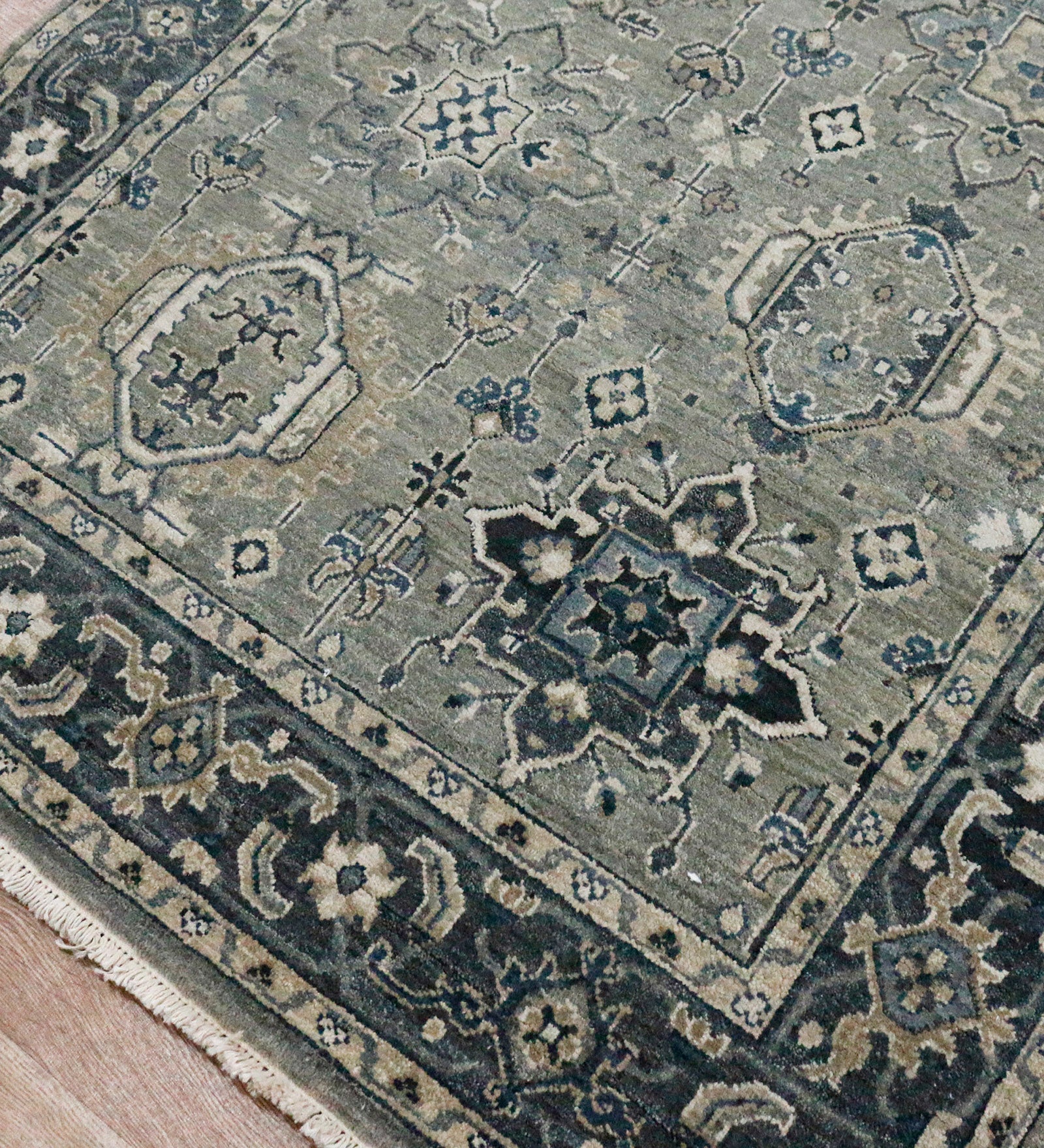 Heritage Traditional Pattern Hand Knotted Rectangle Anti-Skid Designer Carpet, Area Rug For Bed Room, Living Room - 6'x9'