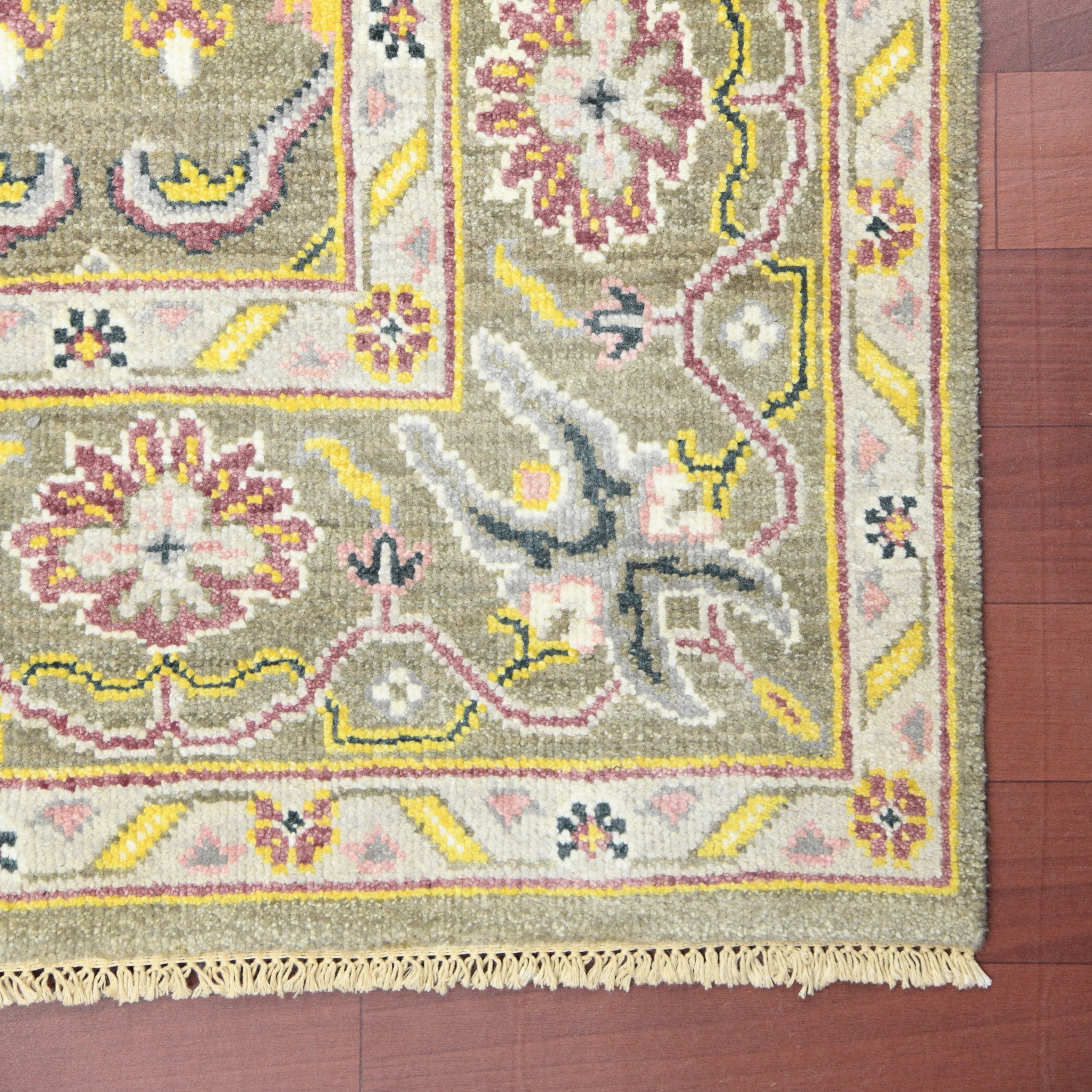 Bristol Traditional Pattern Hand Knotted Rectangle Anti-Skid Designer Carpet, Area Rug For Bed Room, Living Room - 9'X12' Saraswati Global
