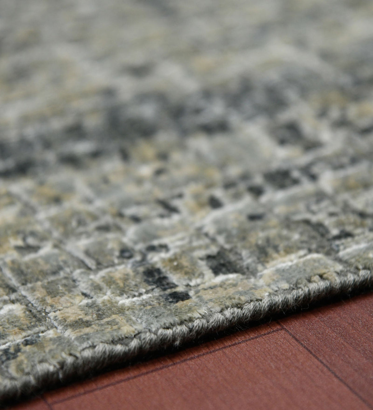 Emerald Modern Pattern Hand Knotted Rectangle Anti-Skid Designer Carpet, Prayer Rug For Office Cabins, Small Living Spaces - 2'X3' Saraswati Global