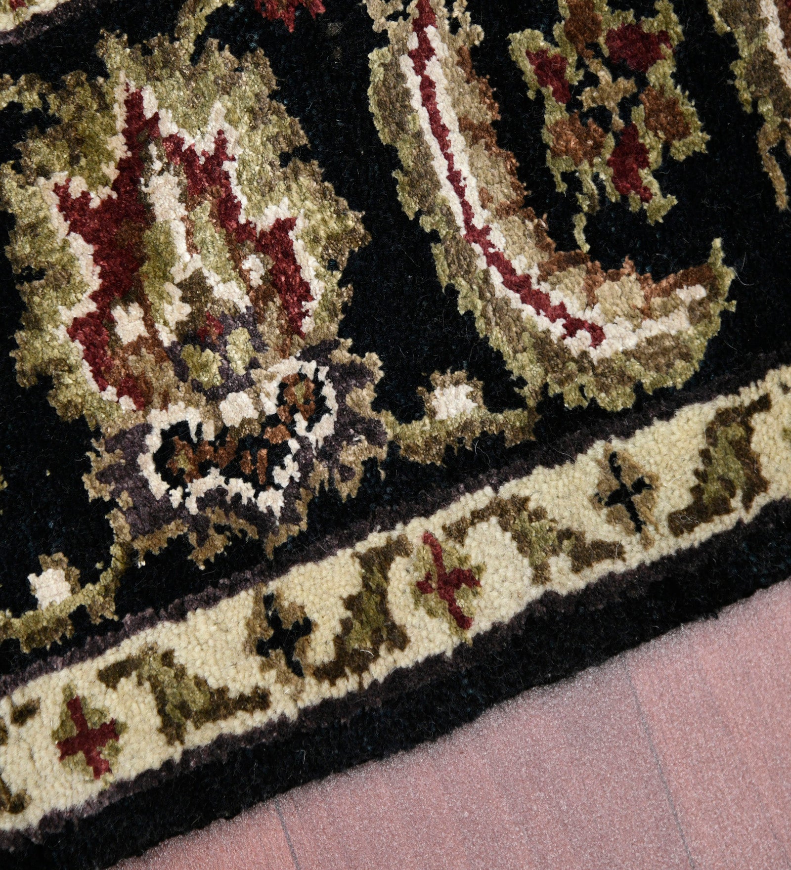 Luxor Classic Pattern Hand Knotted Rectangle Anti-Skid Designer Carpet, Prayer Rug For Office Cabins, Small Living Spaces - 4'X6'