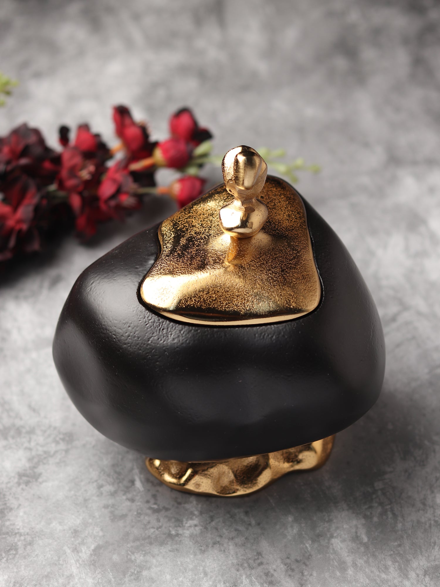 SlatePebble Box in Black Gold M.M.I. OVERSEAS