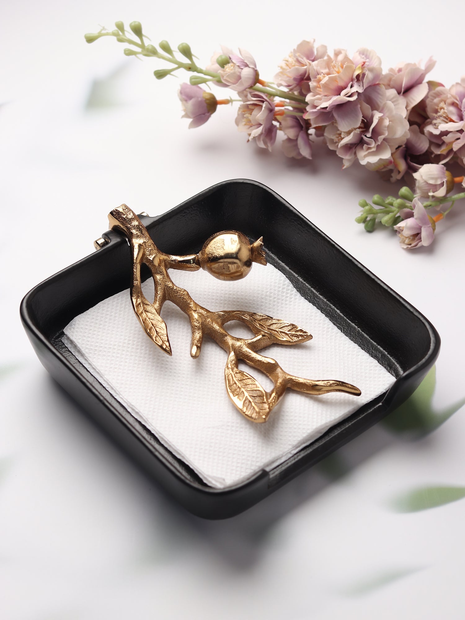 Leafy tissue holder in Black Gold M.M.I. OVERSEAS