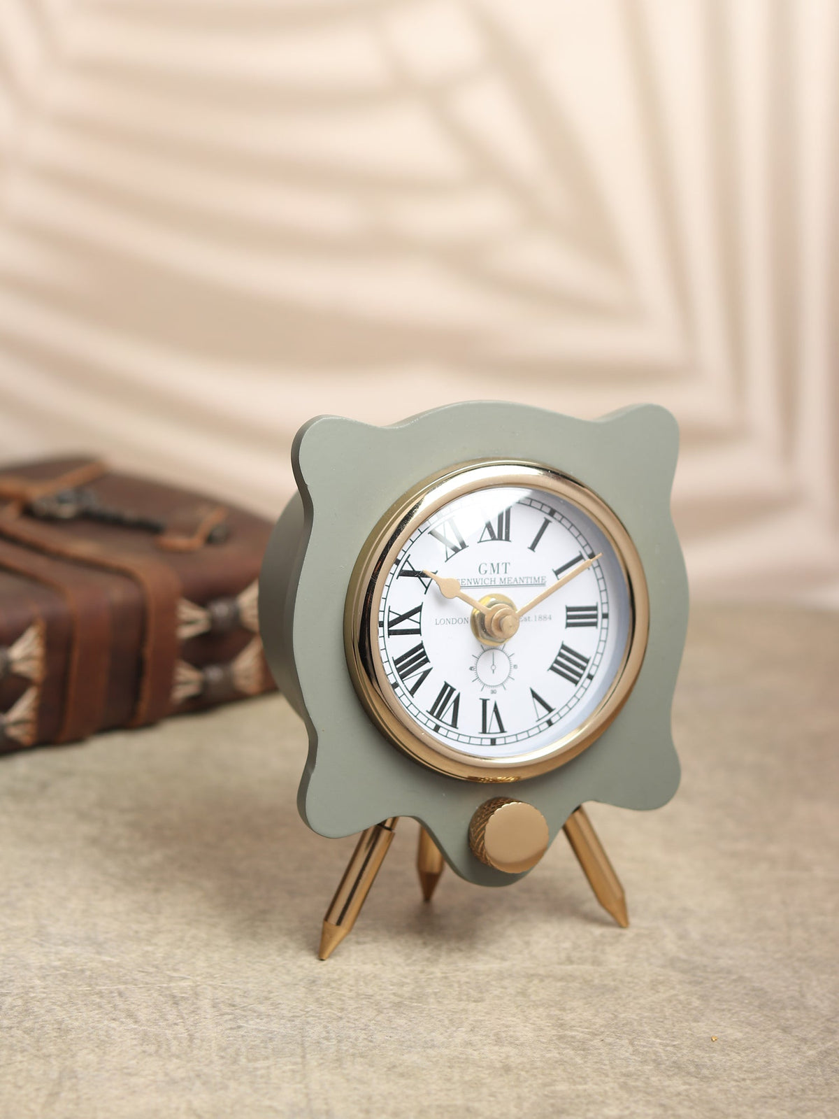 Pixel Pulse Table Clock Gold M.M.I. OVERSEAS