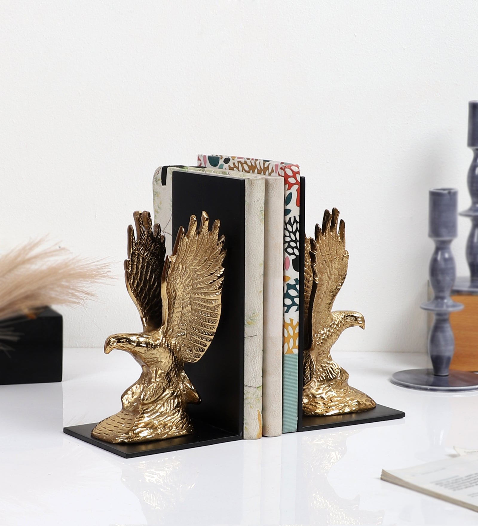 The Helion Pair Bookend M.M.I. OVERSEAS
