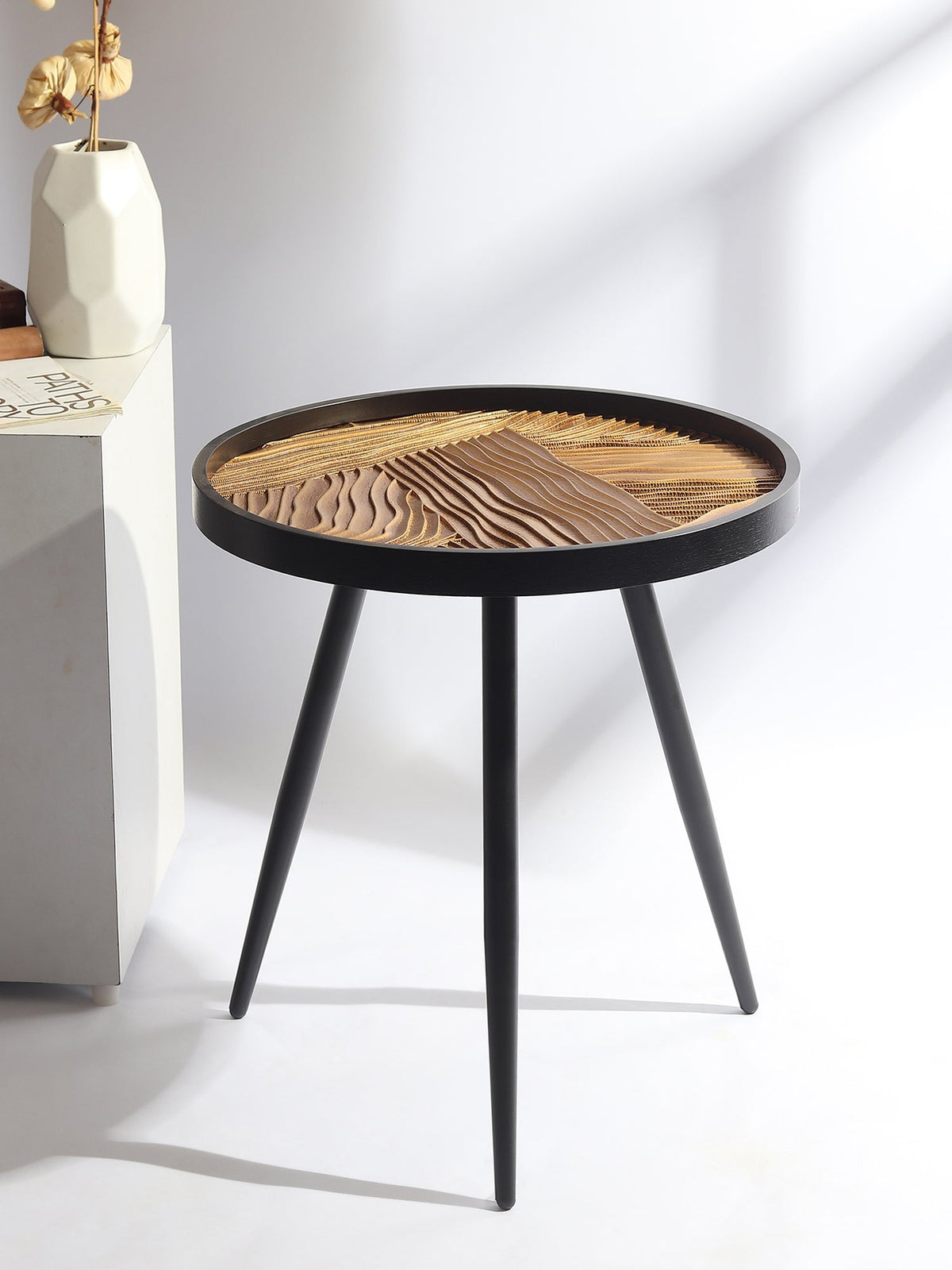 Dune Round Table Large M.M.I. OVERSEAS