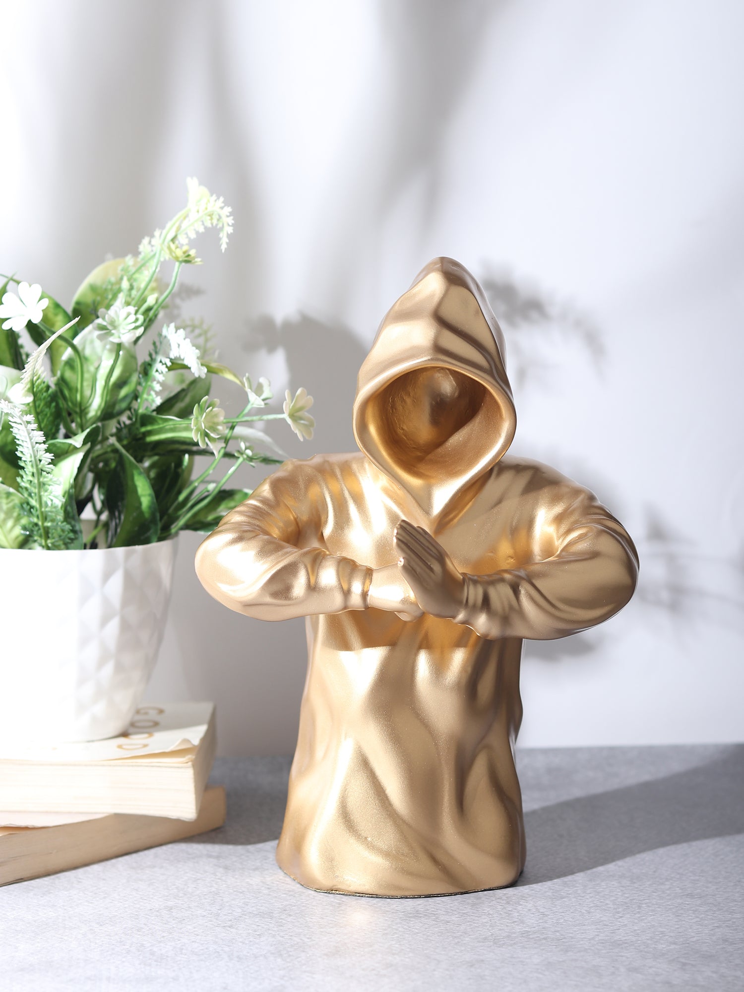 Hooded Warrior in Gold M.M.I. OVERSEAS