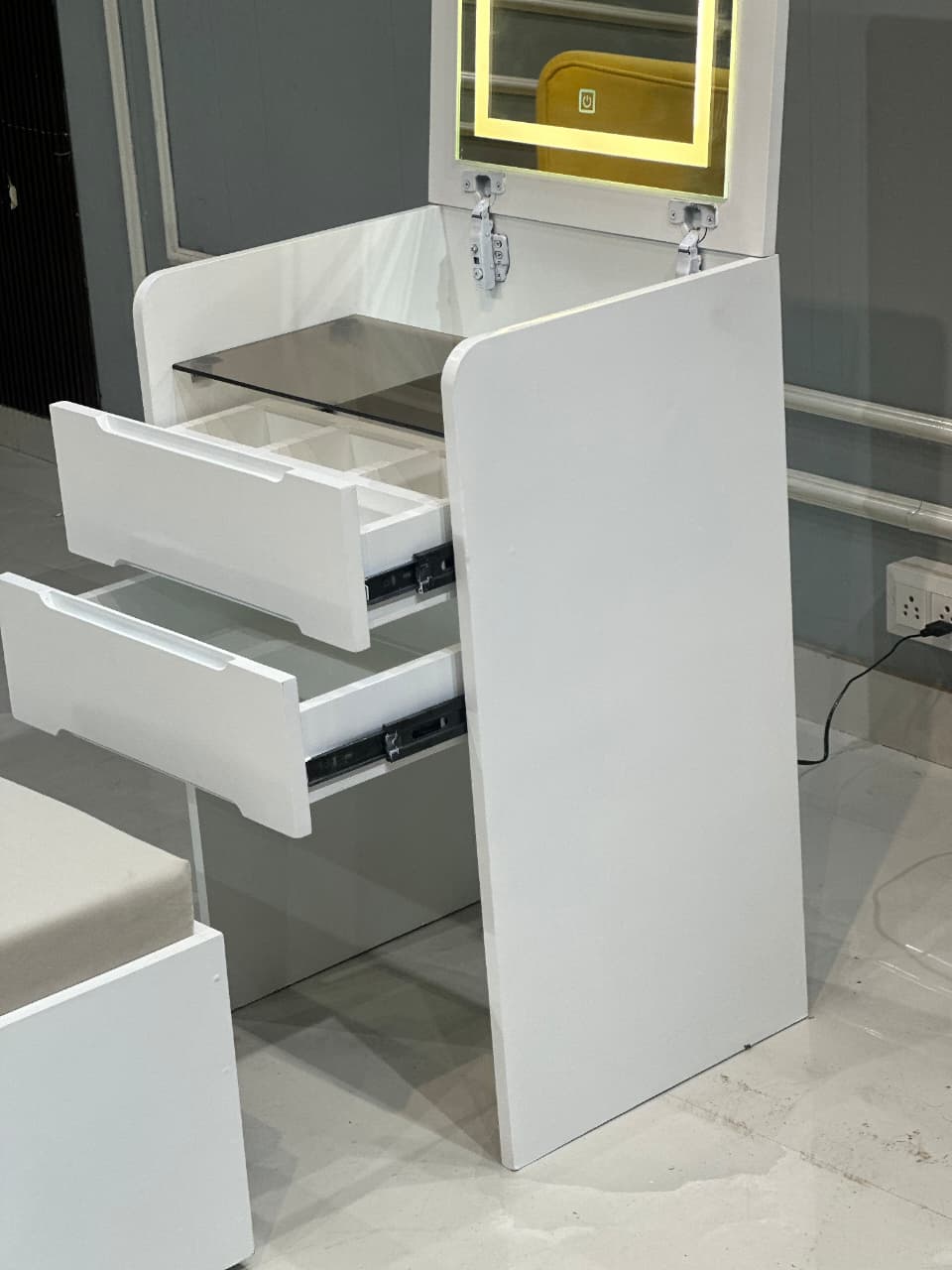 47’’ High-End Makeup Vanity Set with Glass Top, 5 Drawers, Built-In Power & Stool