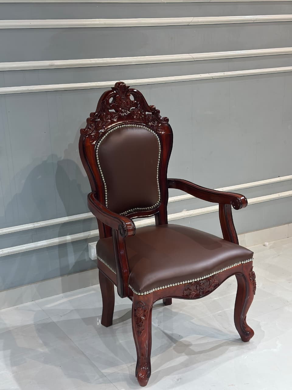New Handicrafts Wooden Hand Carved Royal Look Chair OUCH CART