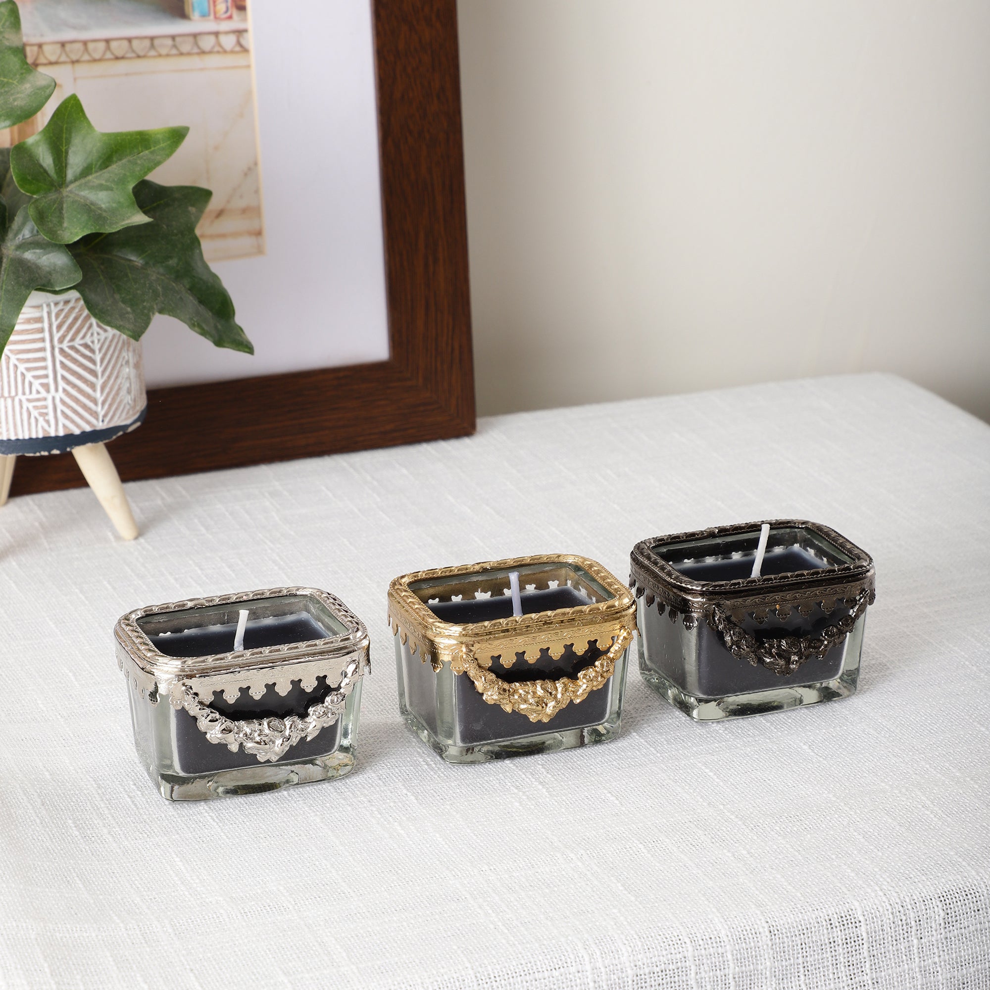 black velvet Scented candle glass jar with Golden Ring | candle jar