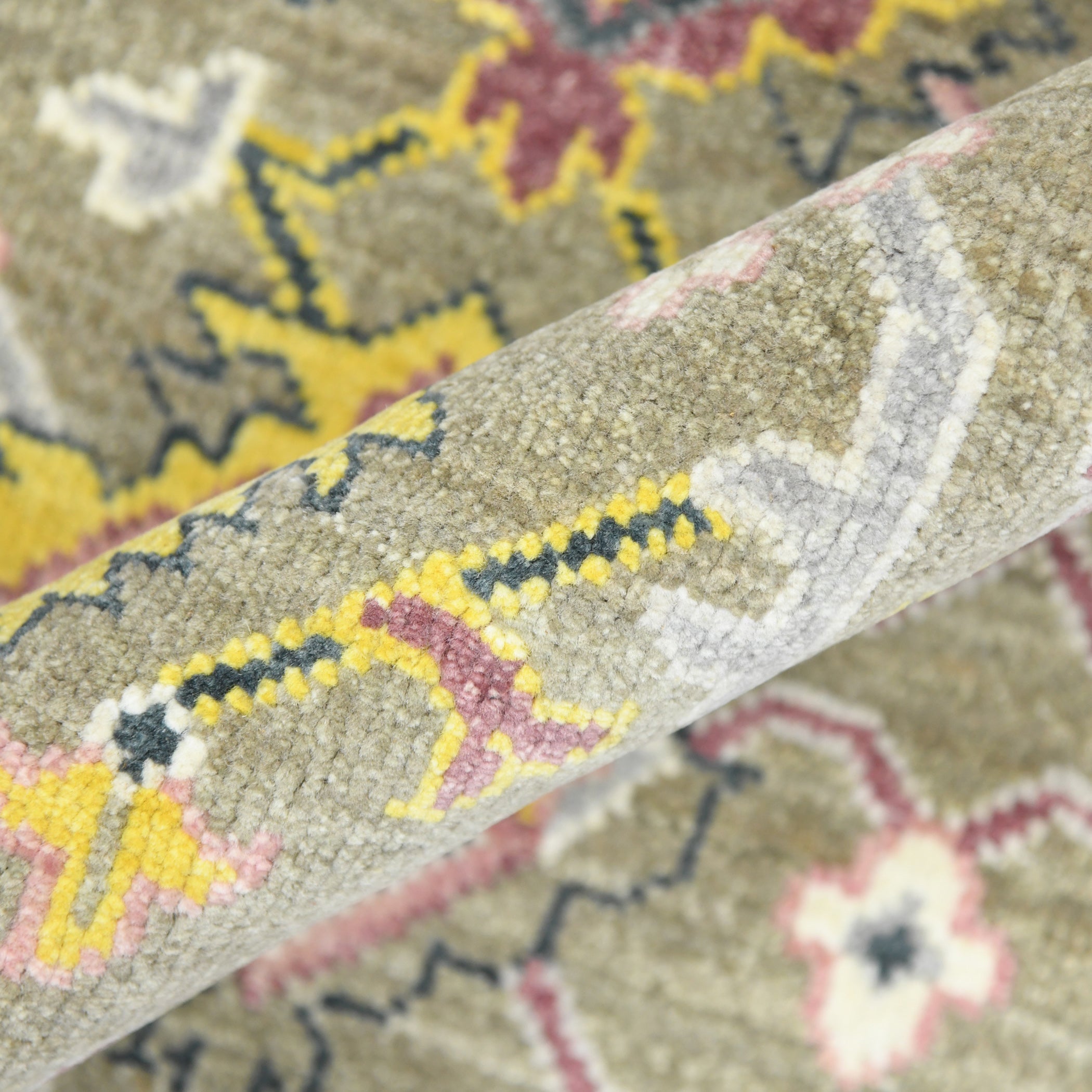 Bristol Traditional Pattern Hand Knotted Rectangle Anti-Skid Designer Carpet, Area Rug For Bed Room, Living Room - 9'X12'