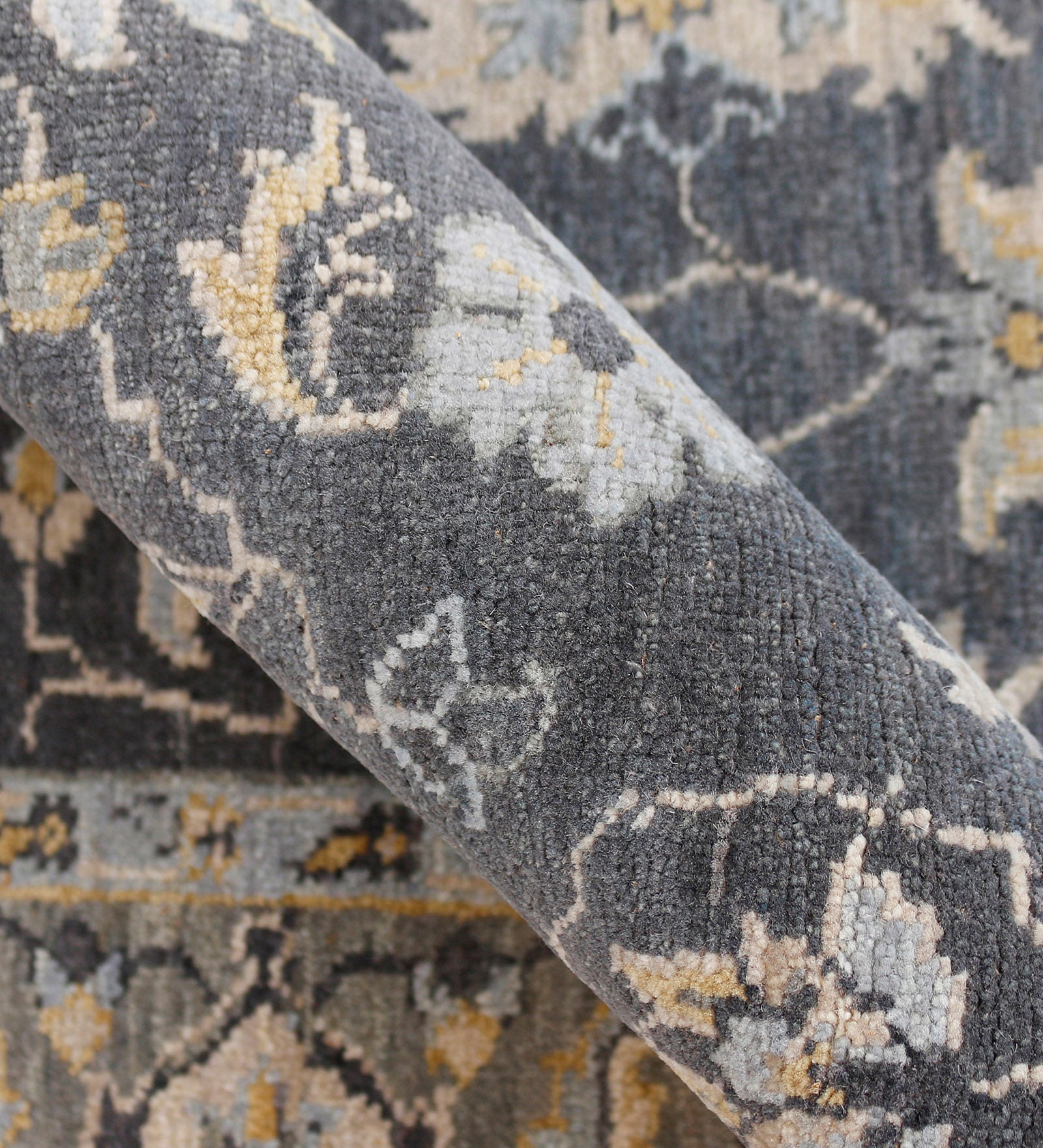 Heritage Traditional Pattern Hand Knotted Rectangle Anti-Skid Designer Carpet, Prayer Rug For Office Cabins, Small Living Spaces - 4'X6'