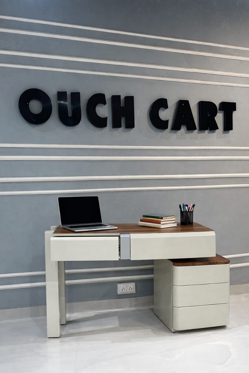 Modern Two-Tone Office Desk with Drawer Storage | Contemporary Study Table