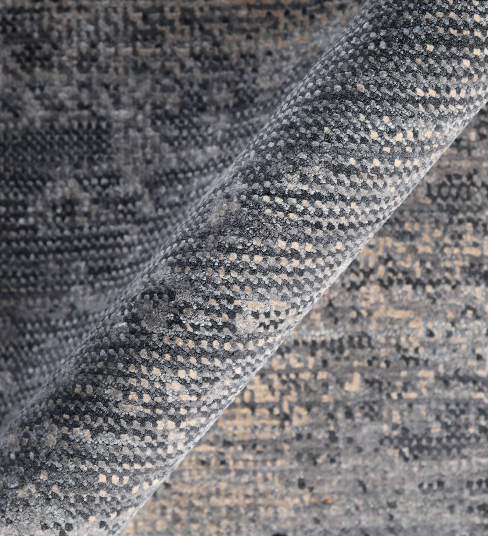 Dazzle Modern Pattern Hand Knotted Rectangle Anti-Skid Designer Carpet, Prayer Rug For Office Cabins, Small Living Spaces - 4'x6'