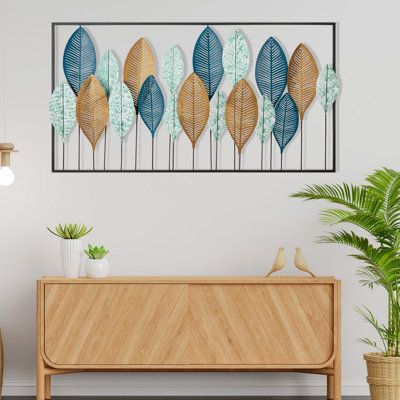 CIRCLE LEAF WALL ART