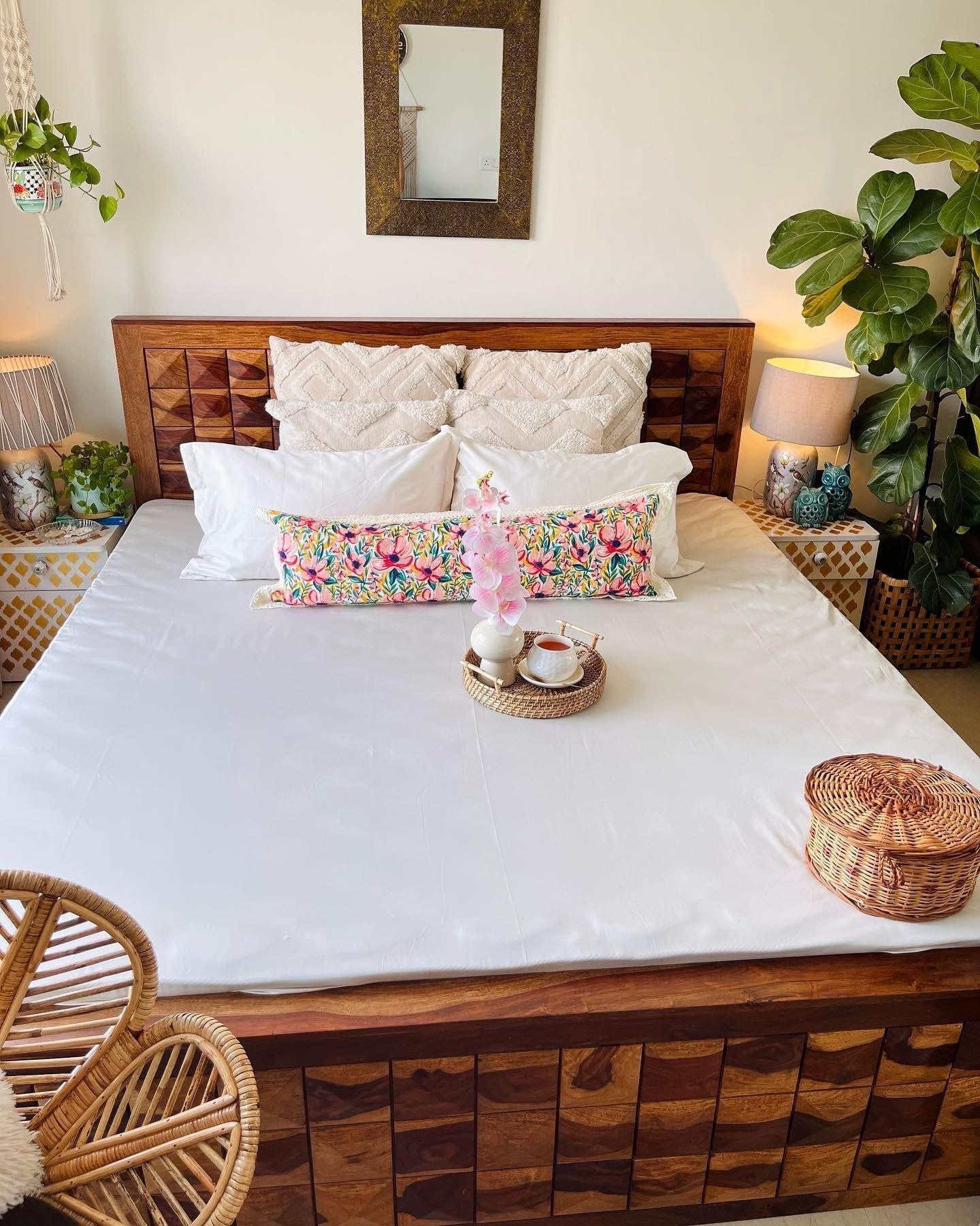 White Bedding Set - Ouch Cart