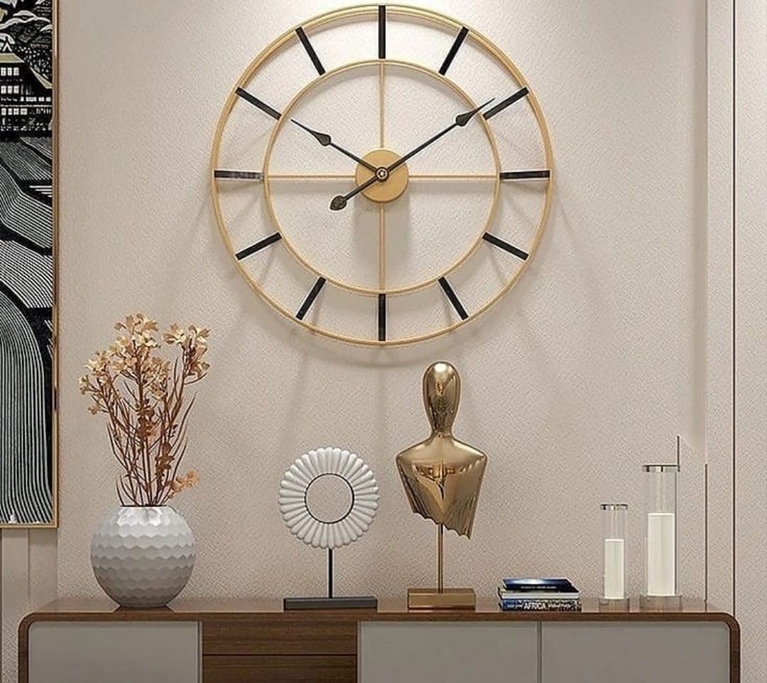 Simple Golden And Black Wall Clock N.R.HOMESDECOR