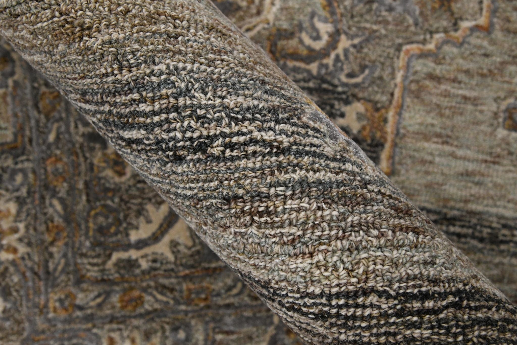 Camel Wool & Viscose Vestige 8X10 Feet  Hand-Tufted Carpet - Rug