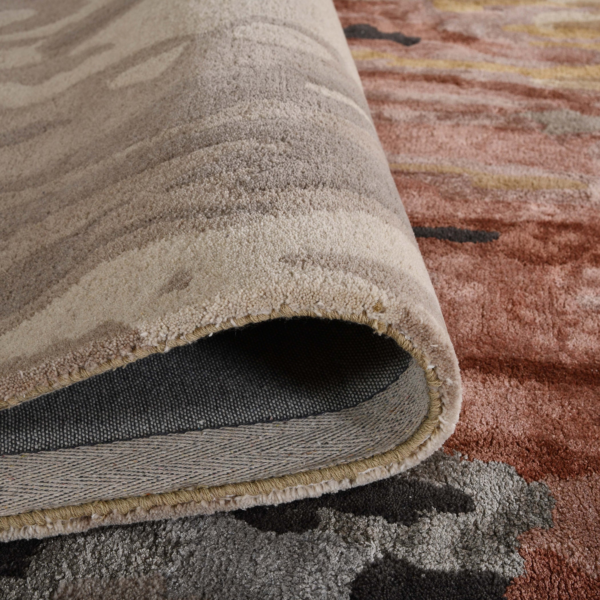 Saraswati Global Rug , Handmade Area Rug, 8x10 Feet, Wool & Viscose Rug, Luxurious Anti-Skid & Anti Slip Backing Carpet , Ideal for Bedroom, Living Room, and Dining Room, Kids Room, Office Rug.