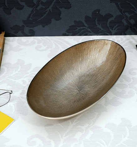 The shining Gold Bowl - Ouch Cart