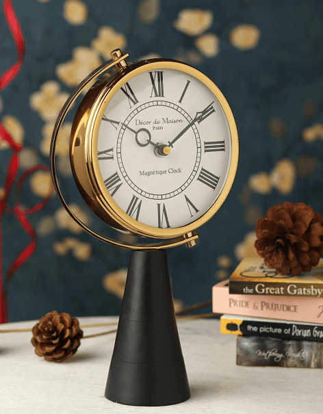 Black Wood's Pedestal Clock in Reflective Gold - Ouch Cart