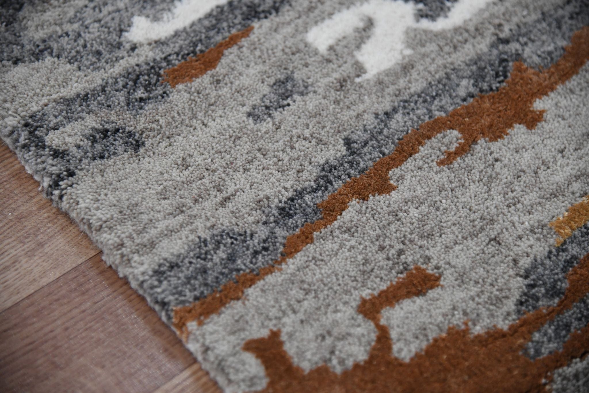 Orange Wool & Viscose Abstract 5x8 Feet Hand-Tufted Carpet - Rug