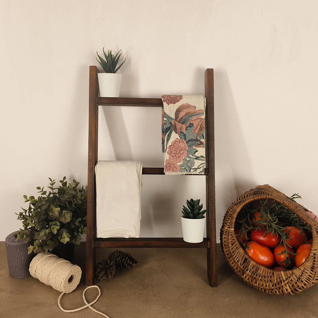 HIGHNESS Wooden Kitchen Ladder