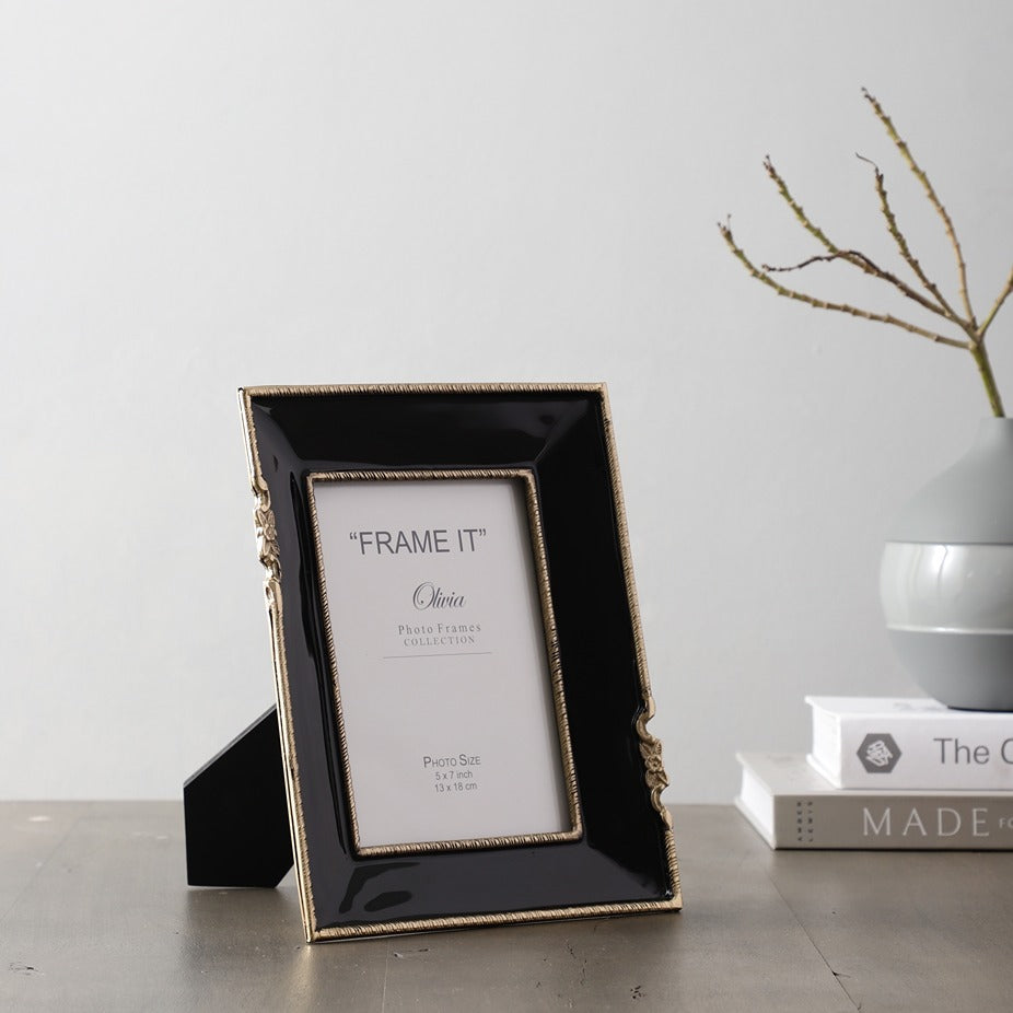 Enamel Embrace Photo frame in Jet Black - OUCHCART |