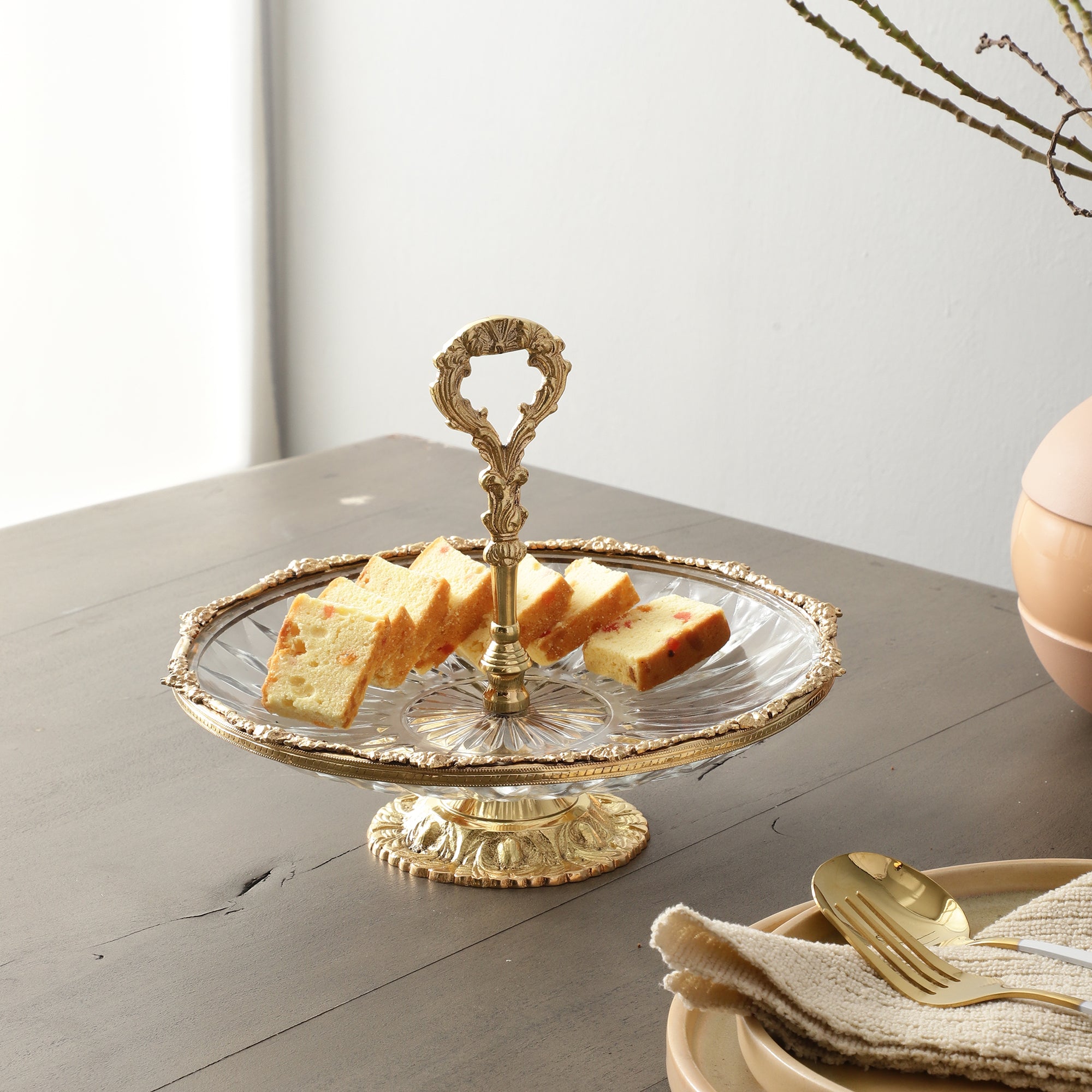 Spearhead Crystal Cake Stand in Gold M.M.I. OVERSEAS