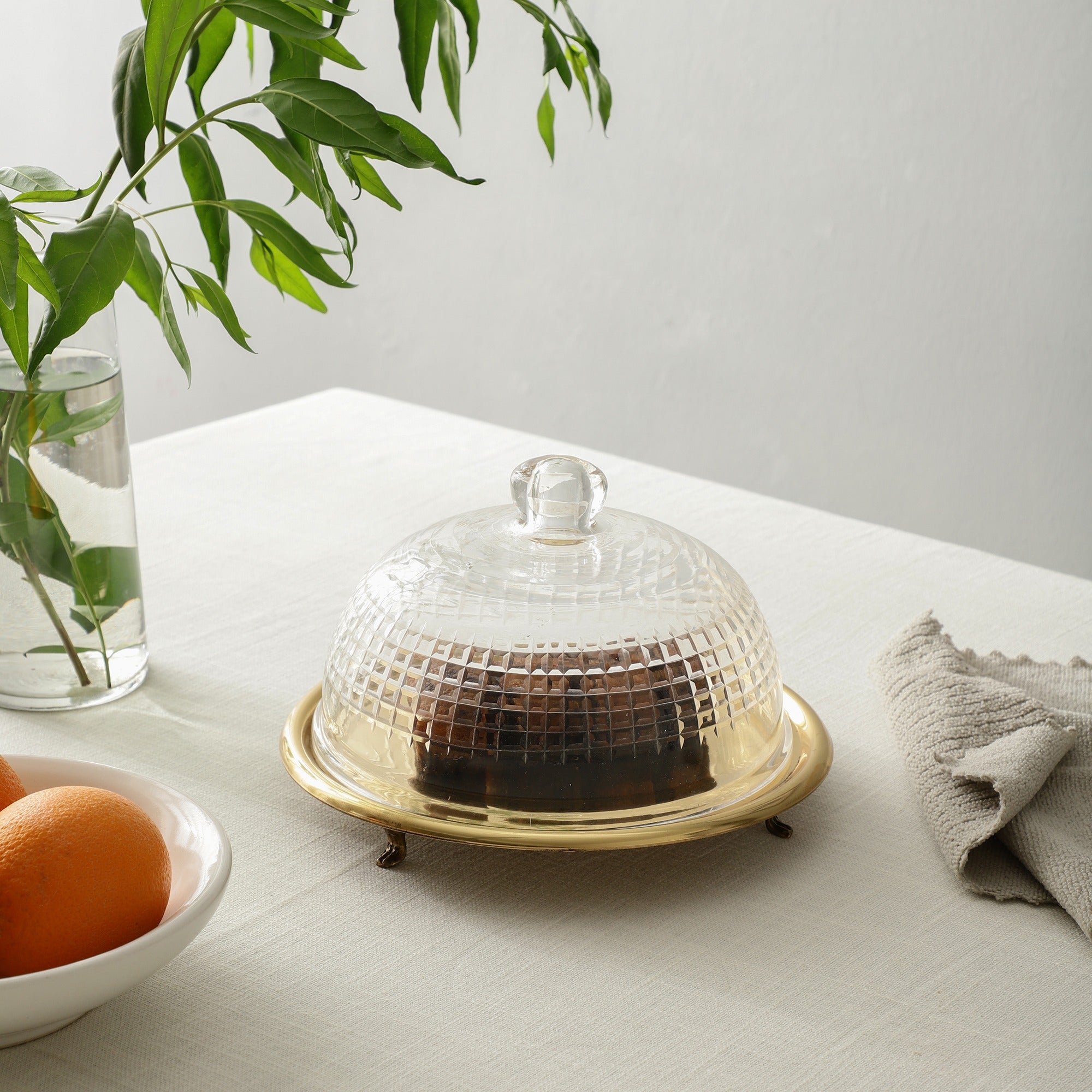 Faiza Crystal cut Cake dome gold