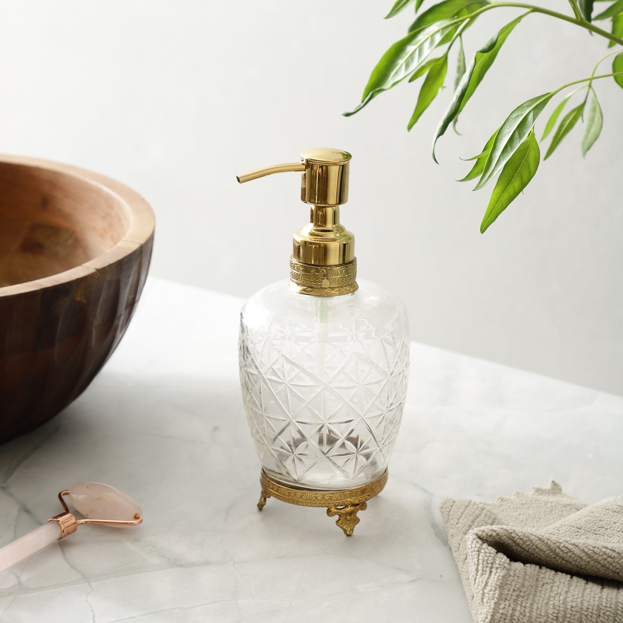 Starlight crystal Cut dispenser in gold M.M.I. OVERSEAS