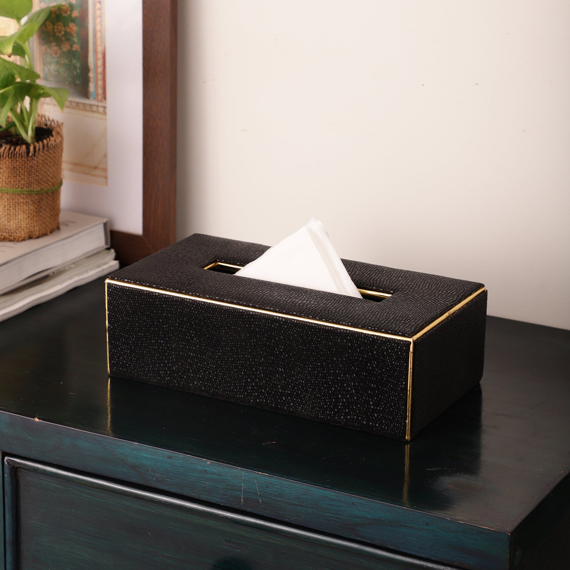 Slytherin Leather napkin box Black
