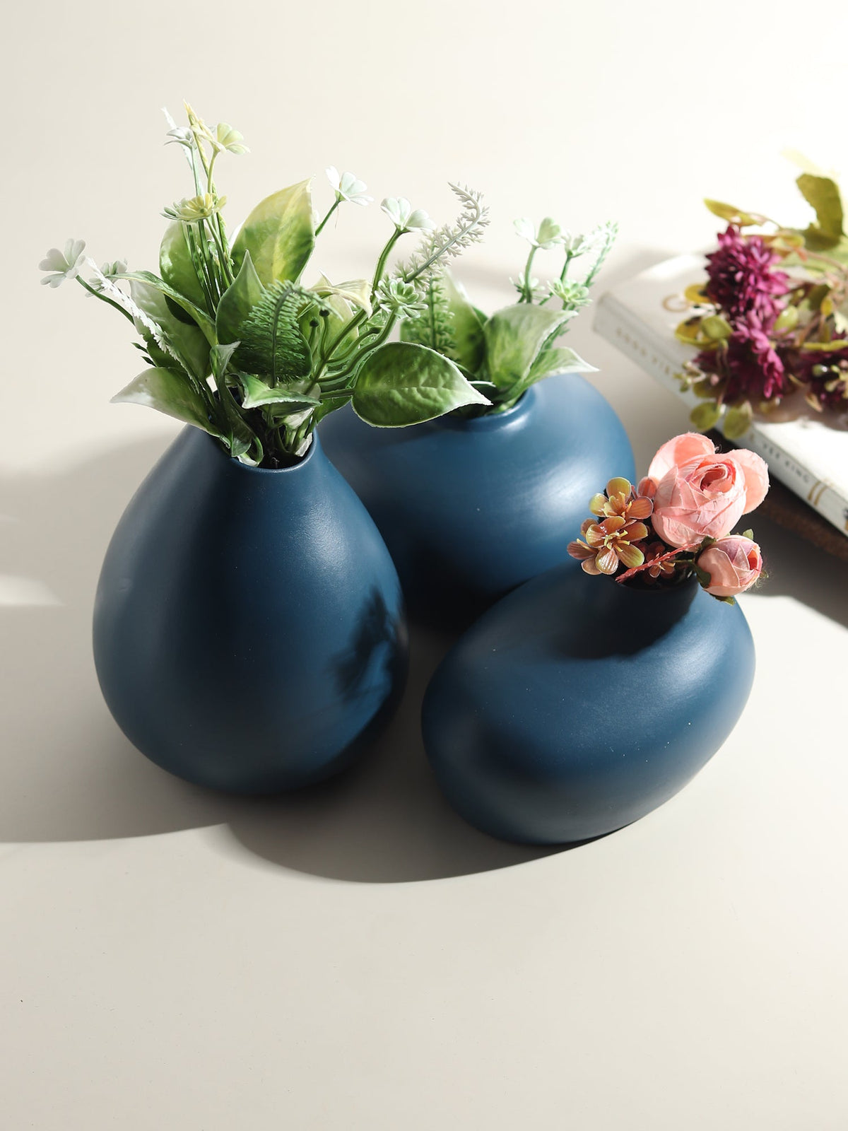 Varys Trio blue vase set M.M.I. OVERSEAS